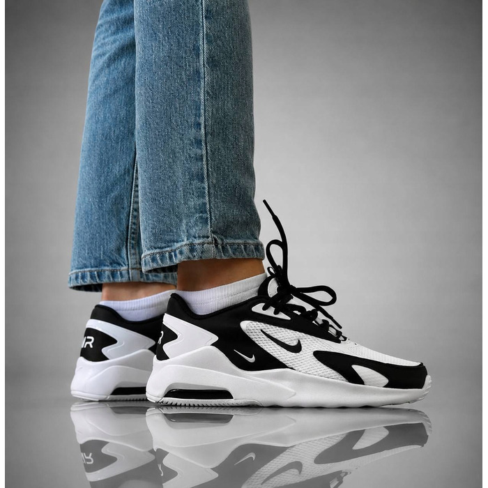 Жіночі кросівки Nike Air Max: зручне спортивне взуття для тренувань та щоденного носіння
