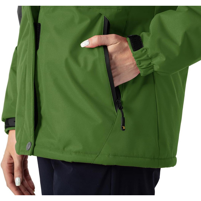 Жіноча зимова куртка YSENTO: водонепроникна, софтшелл, флісова, функціональна з капюшоном, білий (S, зелений)