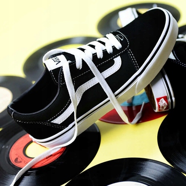Жіночі кеди Vans Ward Old Skool чорні, VN0A38J9IJU, розмір 38.5