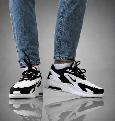 Жіночі кросівки Nike Air Max: зручне спортивне взуття для тренувань та щоденного носіння