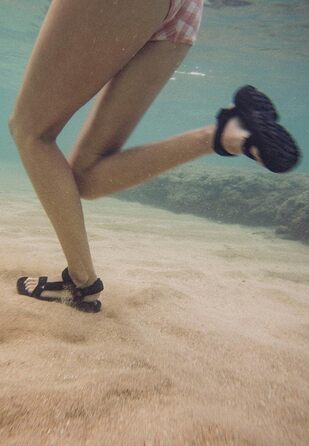 Сндалі жіночі Teva Hurricane Xlt2, чорні, 37 EU - зручне взуття для активного відпочинку