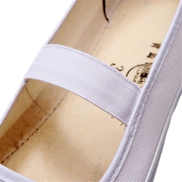 Жіноче взуття для бойових мистецтв: тай-чі, кунг-фу. Легкі повсякденні кеди з канвасу для тренувань. Розмір 42 EU, білий колір