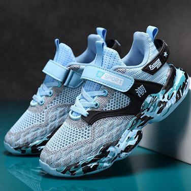 Дитячі кросівки для хлопчиків: сірі, дихаючі, з неслизькою підошвою. Ідеальні для занять спортом, фітнесу та активного відпочинку на вулиці. Зручні кросівки з клейкою застібкою, розмір 39 EU.