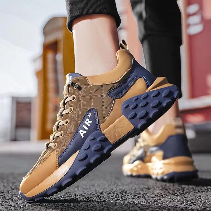 Чоловічі кросівки для спорту та прогулянок. Дихаючі, з антиковзкою підошвою, легкі. Білий колір (44 EU, Коричневий)