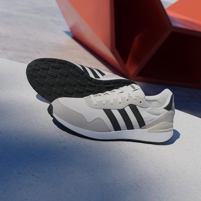 Чоловічі кросівки Adidas Run 60s 4.0 білі/чорні JR6622, розмір 43 1/3 EU