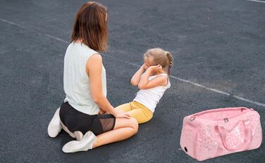 Спортивна сумка для дівчаток Kord з квітковим принтом (25л) з водовідштовхувальним відділенням для мокрого одягу та взуття. Ідеальна для школи, спорту, танців та тренувань. Чорний/Рожевий колір.