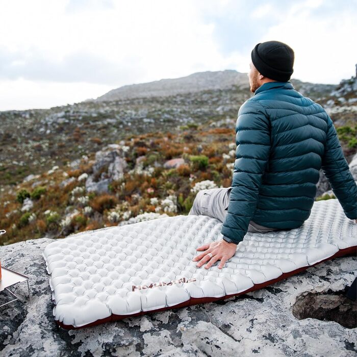 Каремат Naturehike Thermal 5.8 R-value для кемпінгу самонадувний, ультралегкий, всесезонний (жіночий, L)